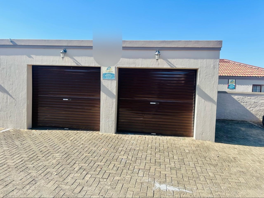 2 Bedroom Property for Sale in Langenhovenpark Free State